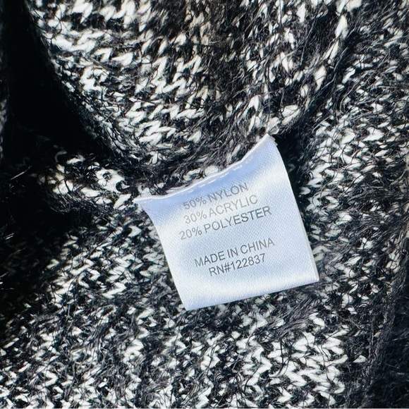 Ava couture fuzzy tie back pullover sweater ❤️ - Picture 7 of 8